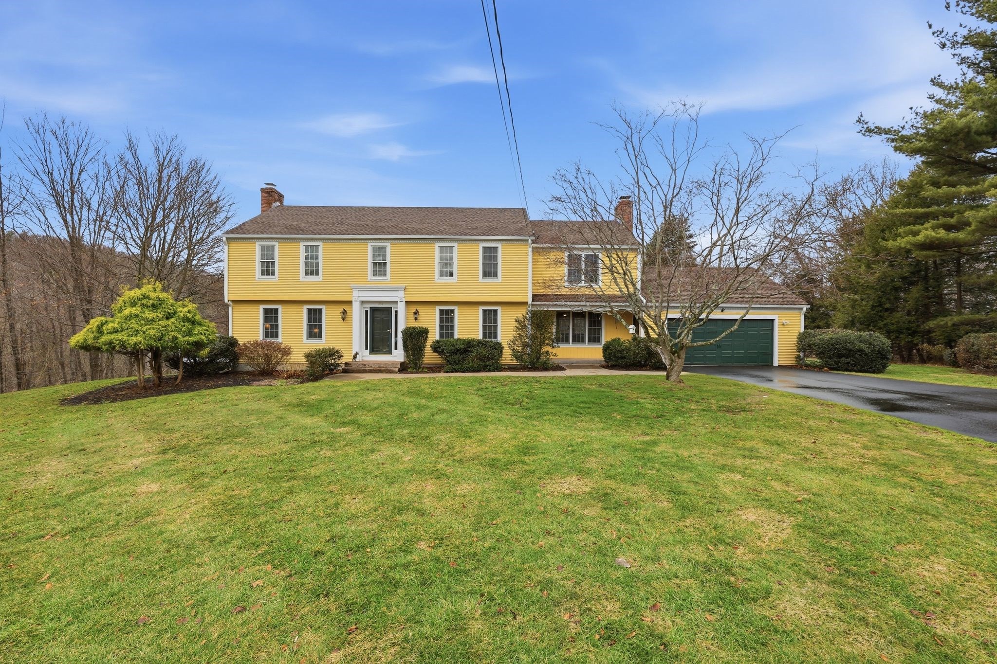 24 Olmsted Manor Dr, Somers, CT 06071