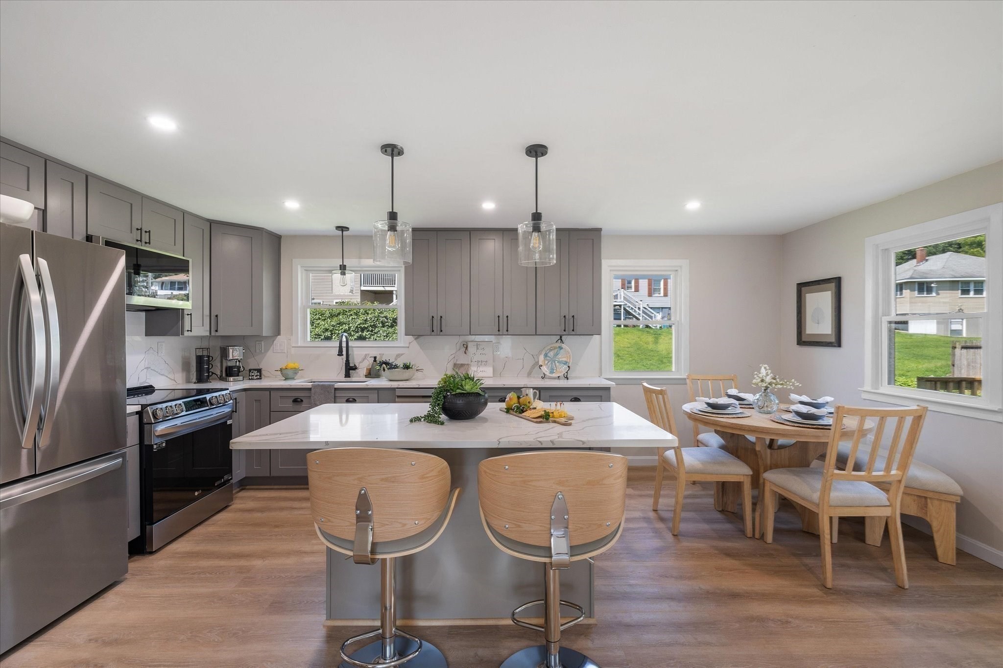 79 Humes Ave, Worcester, MA 01605