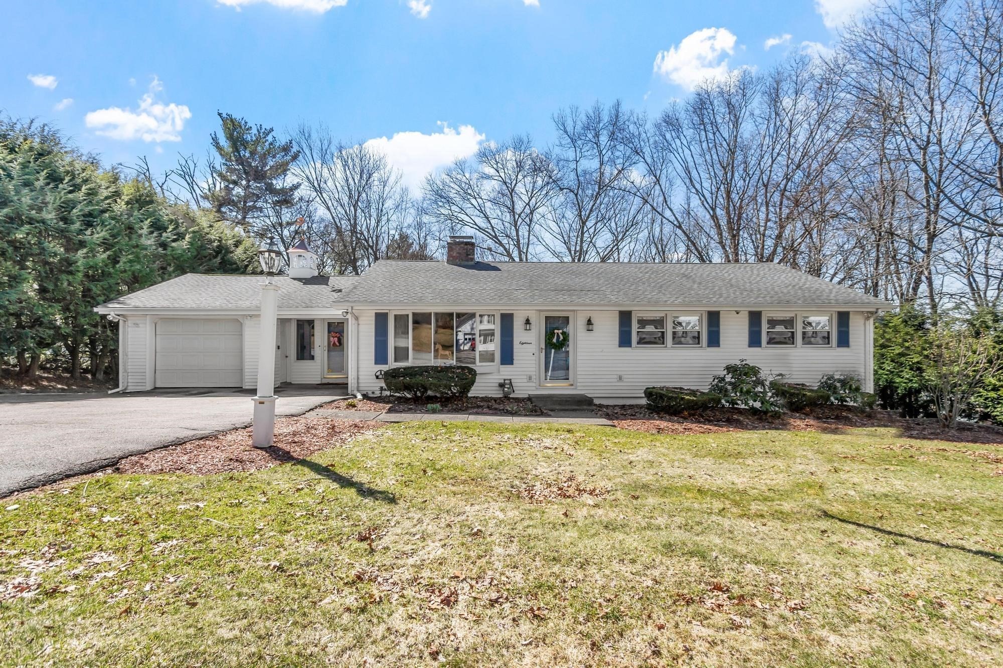 18 Howe Ave, Shrewsbury, MA 01545