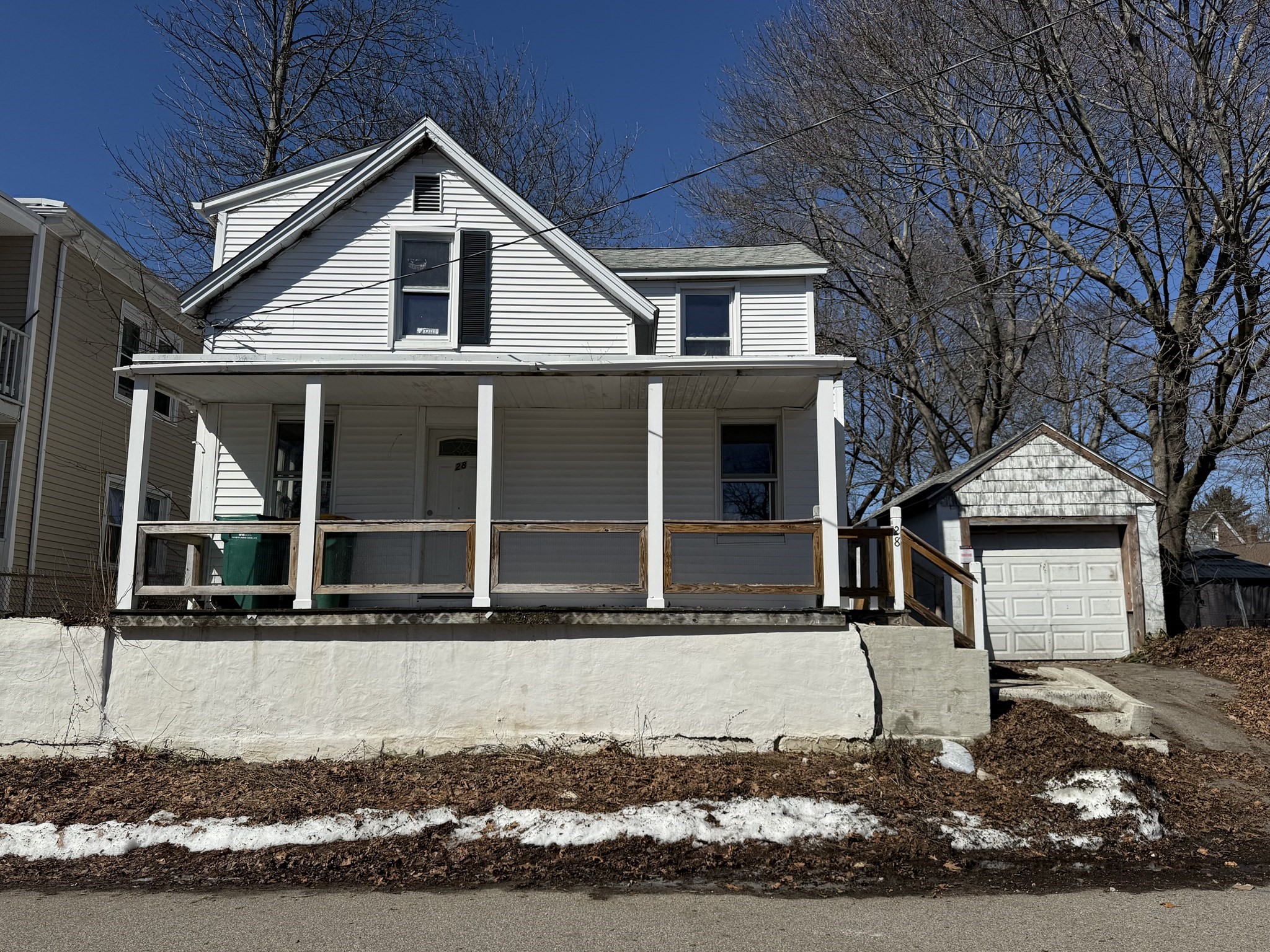 28 Angell St, Mansfield, MA 02048