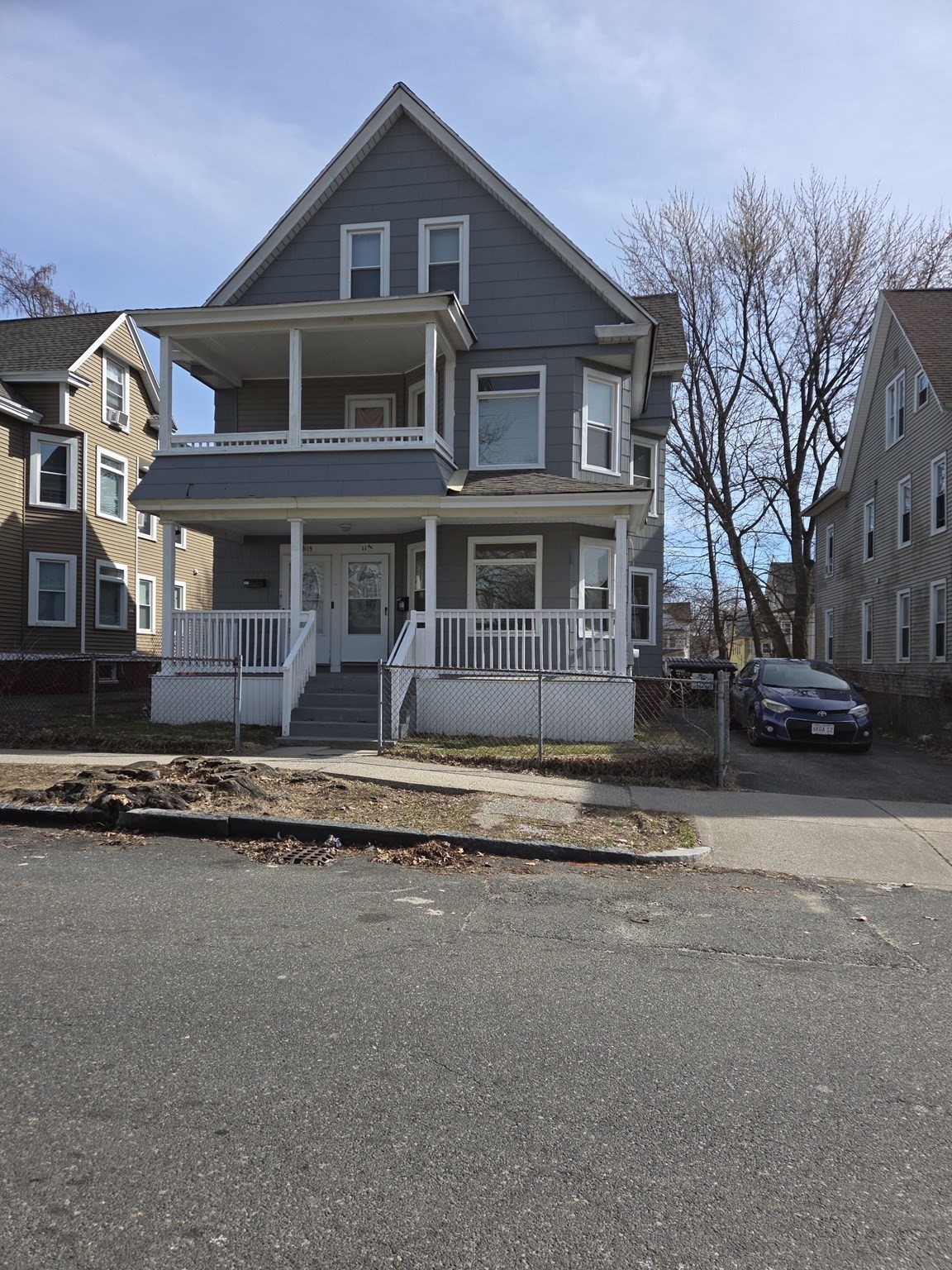 115 Northampton Ave, Springfield, MA 01109