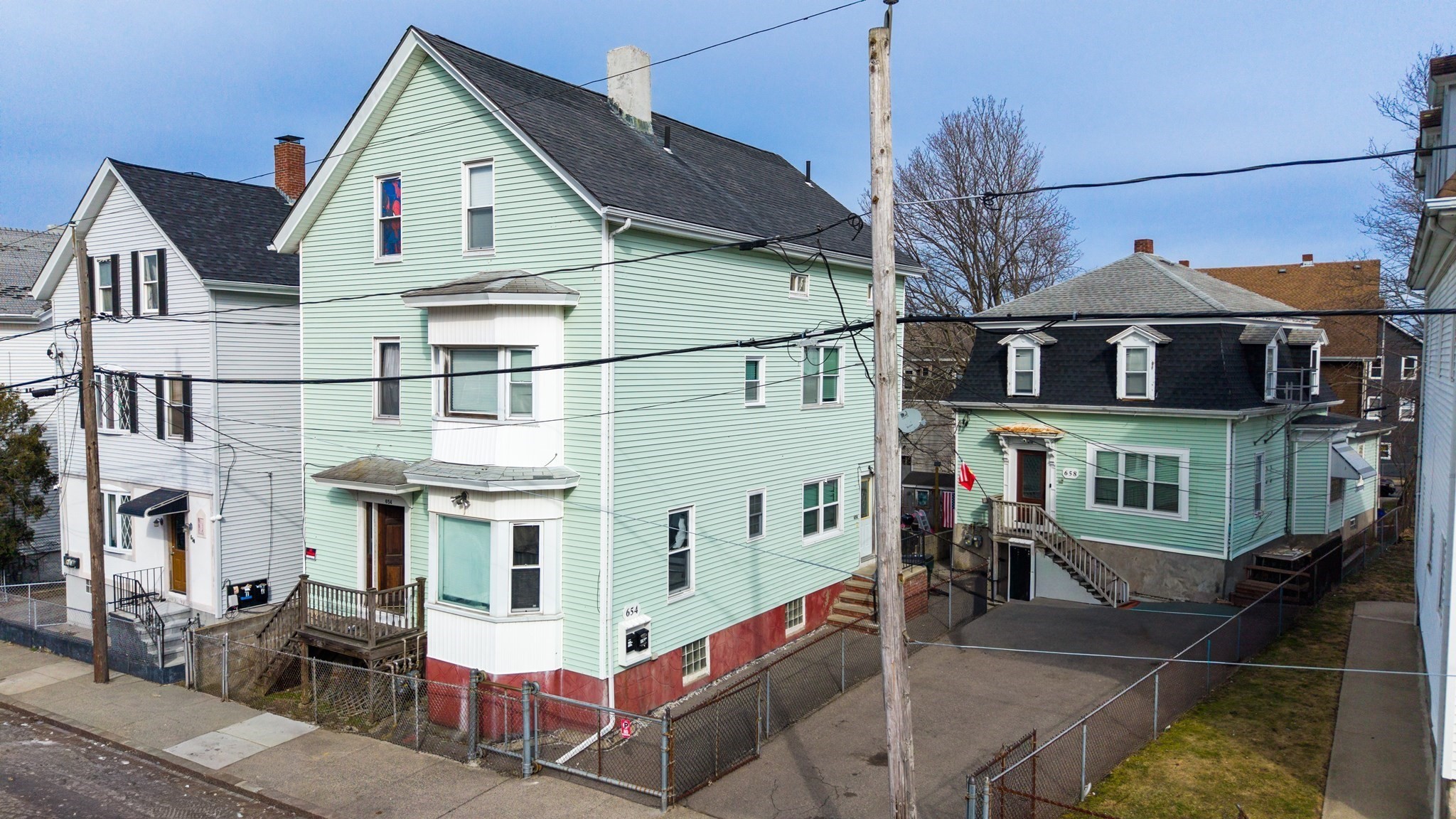 654 Third, Fall River, MA 02721