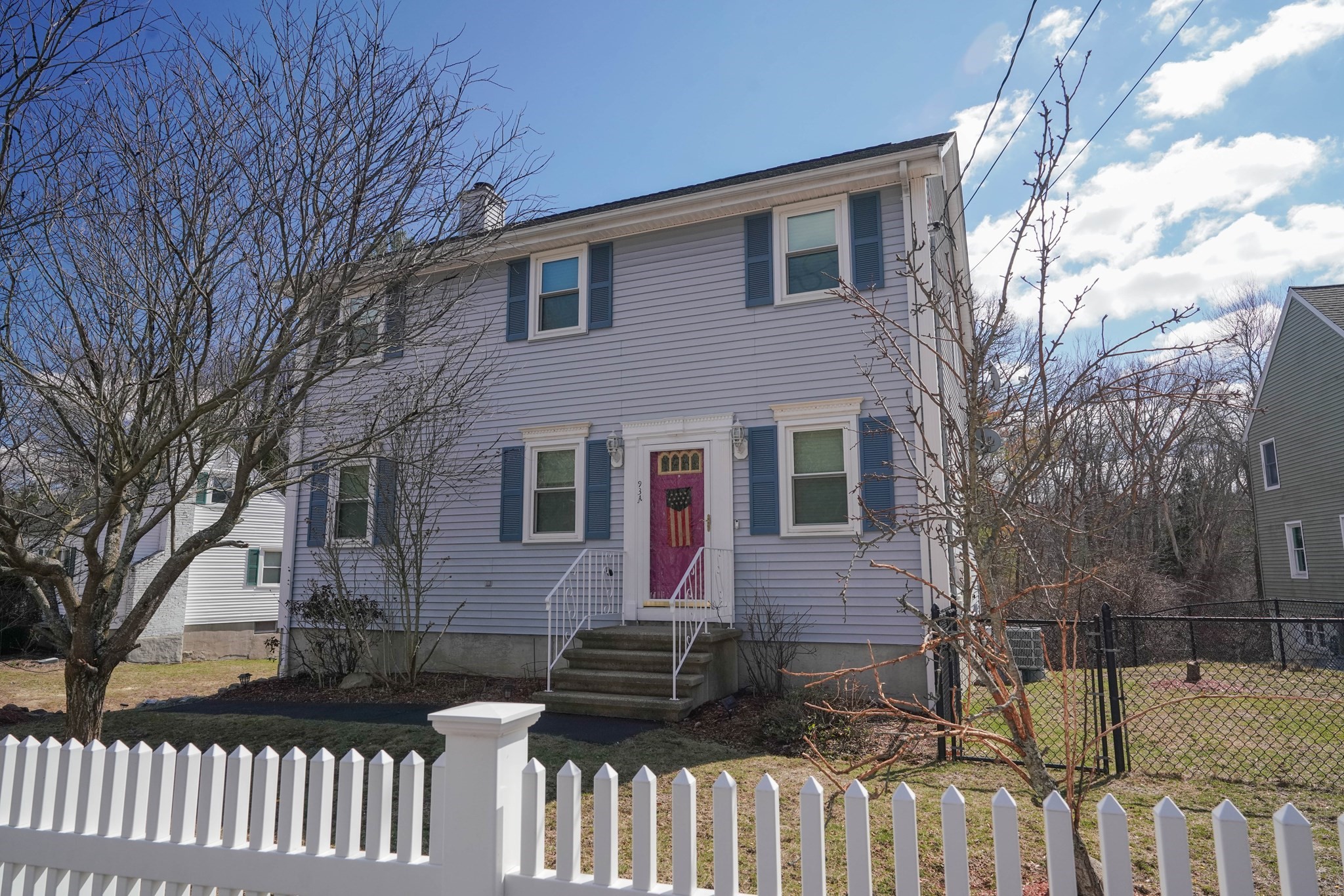 93 Lexington St, Burlington, MA 01803