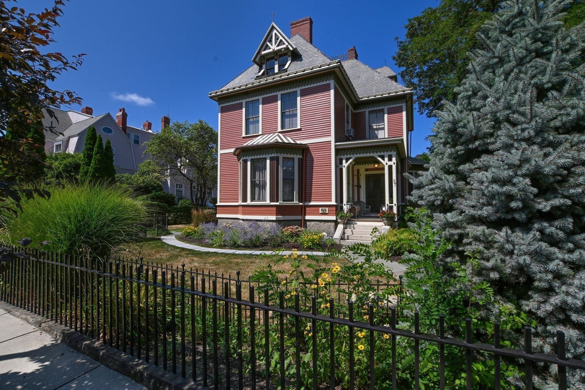 97 Madison St, New Bedford, MA 02740