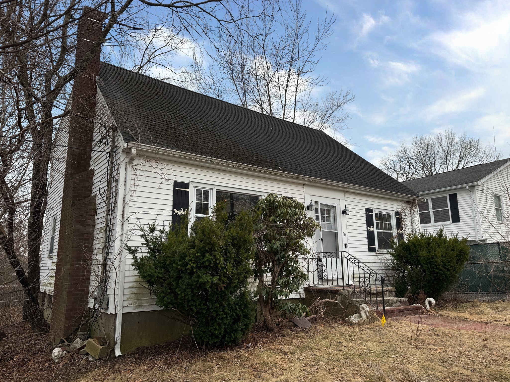 10 Goff St, Hyde Park, Boston, MA 02136