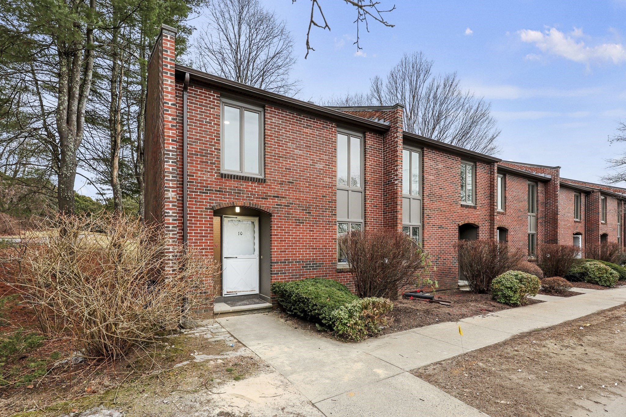 10 Eaton Ct Unit 10, Amherst, MA 01002