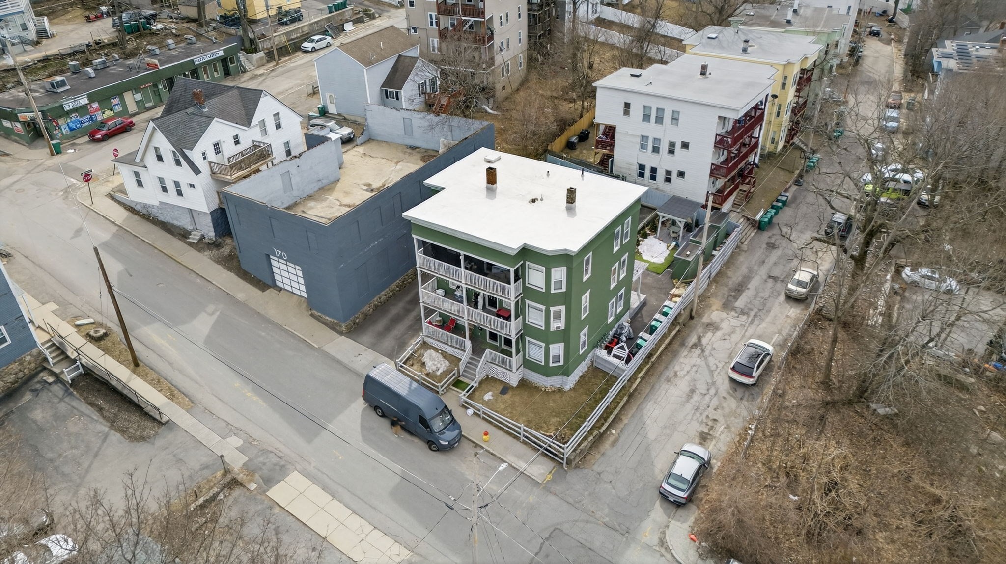 15 Johnson St, Fitchburg, MA 01420