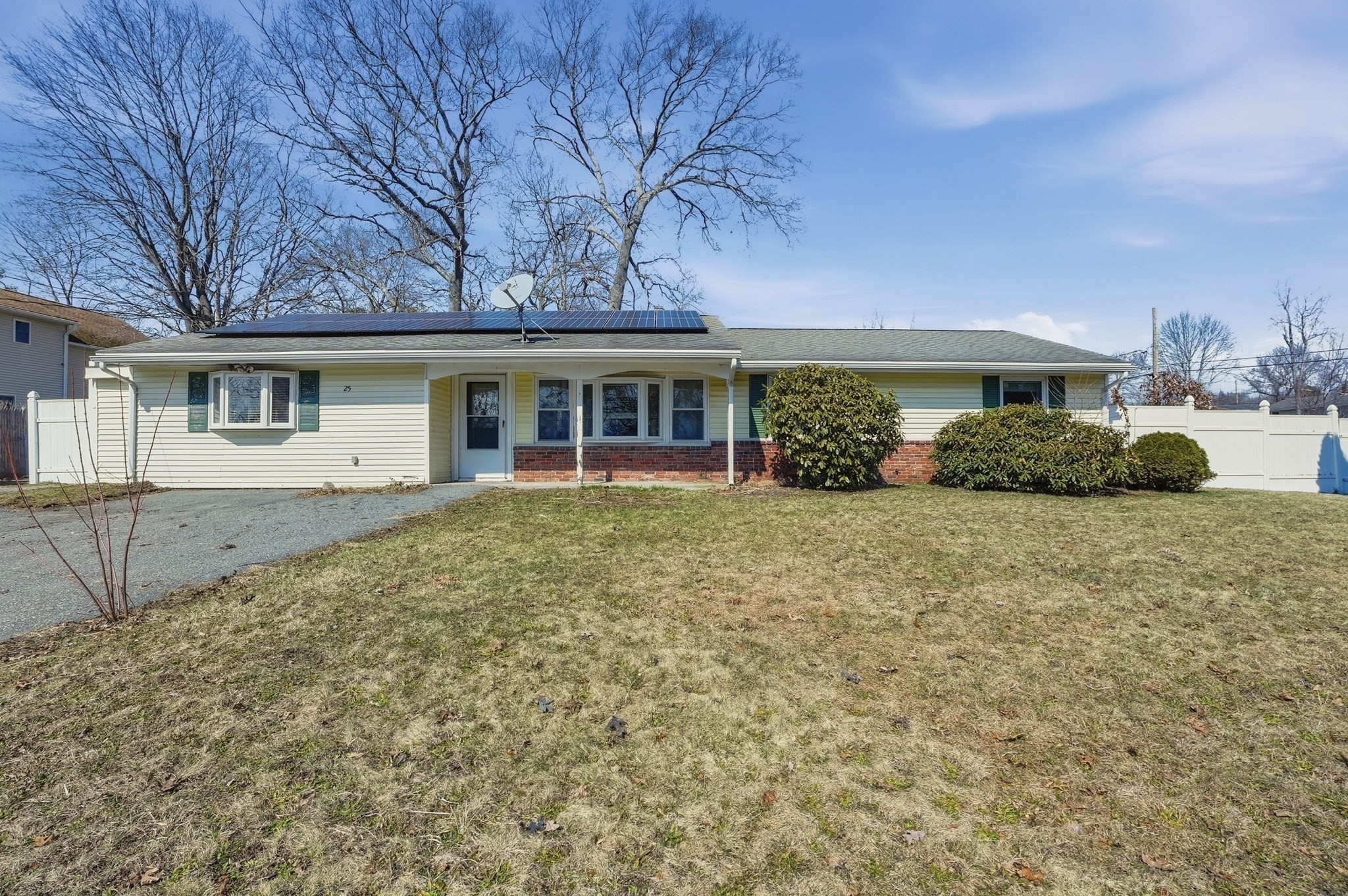 25 Courtfield Drive, Brockton, MA 02302