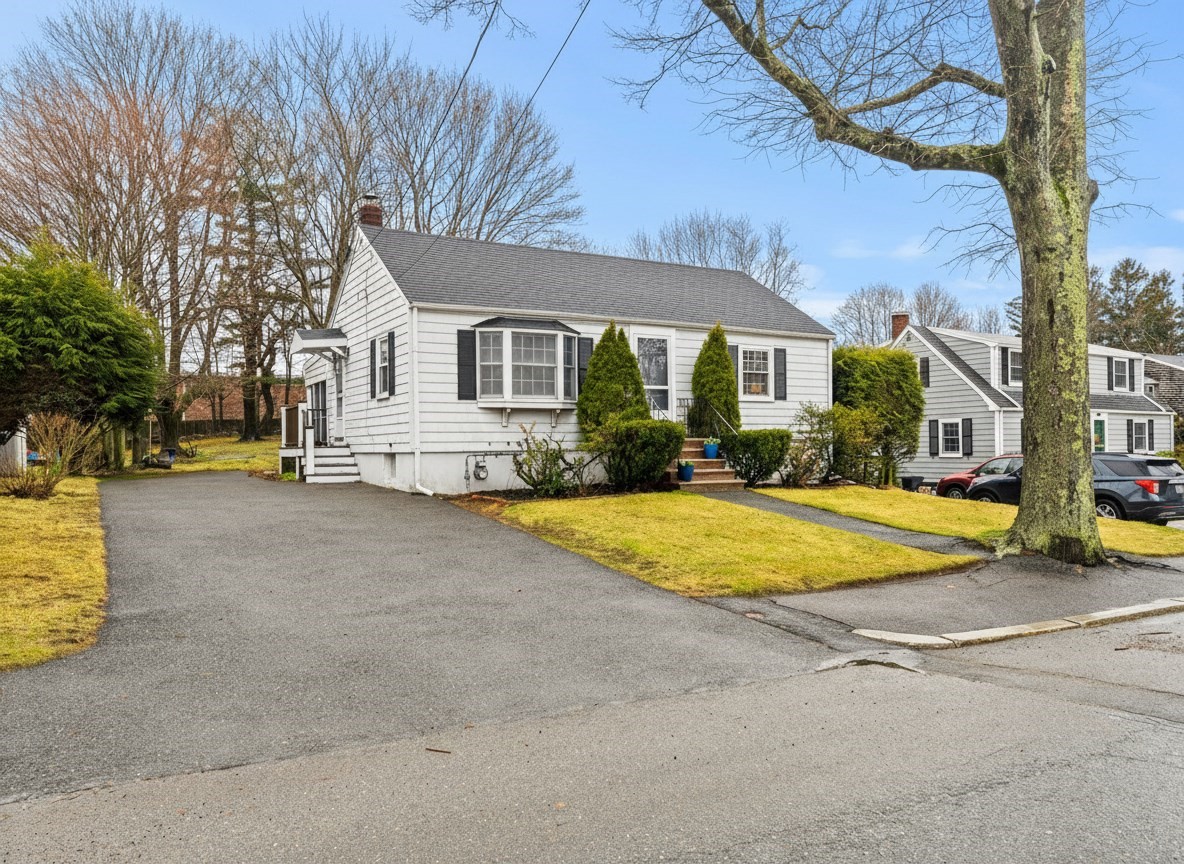 72 Village Street, Marblehead, MA 01945
