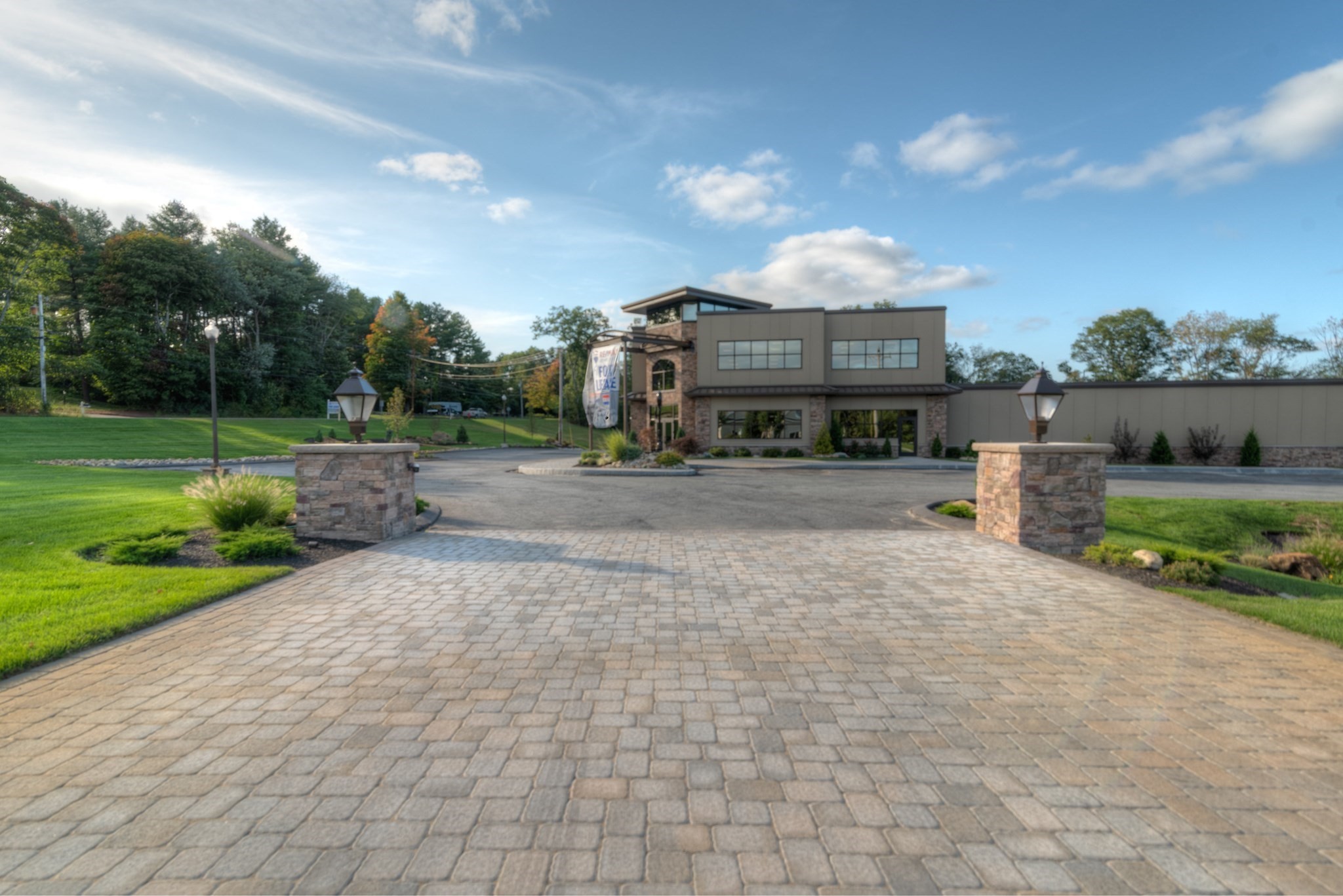 2302 Turnpike St, North Andover, MA 01845