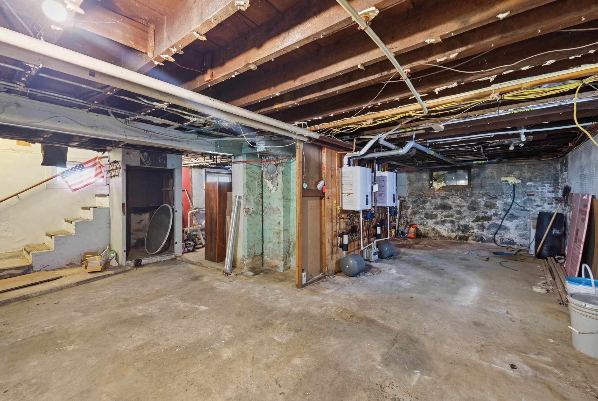15 Waverly Ave, Everett, MA 02149 - Image 31