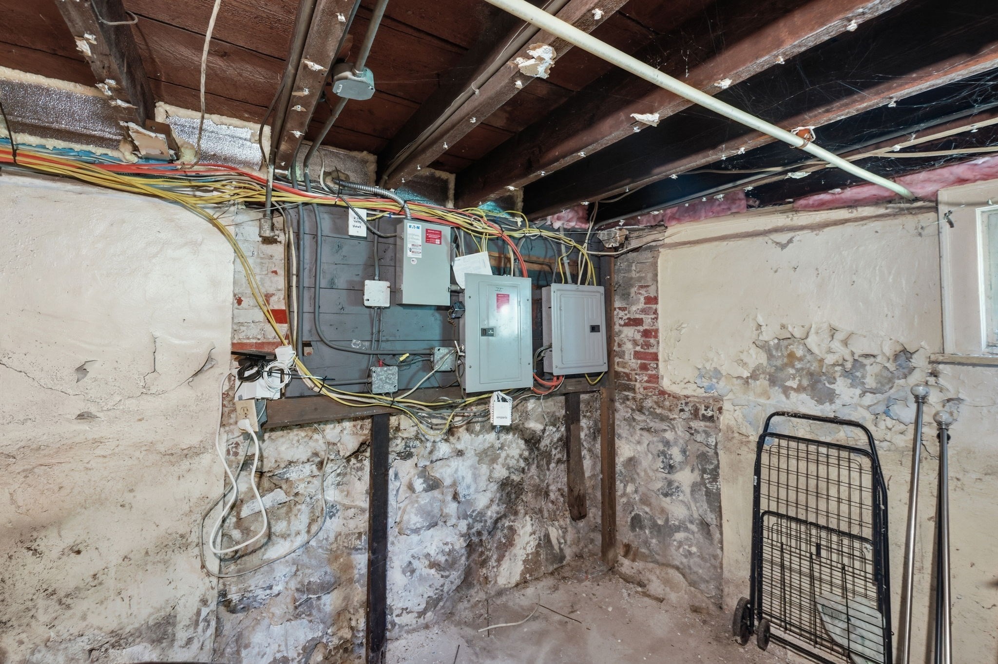 15 Waverly Ave, Everett, MA 02149 - Image 32
