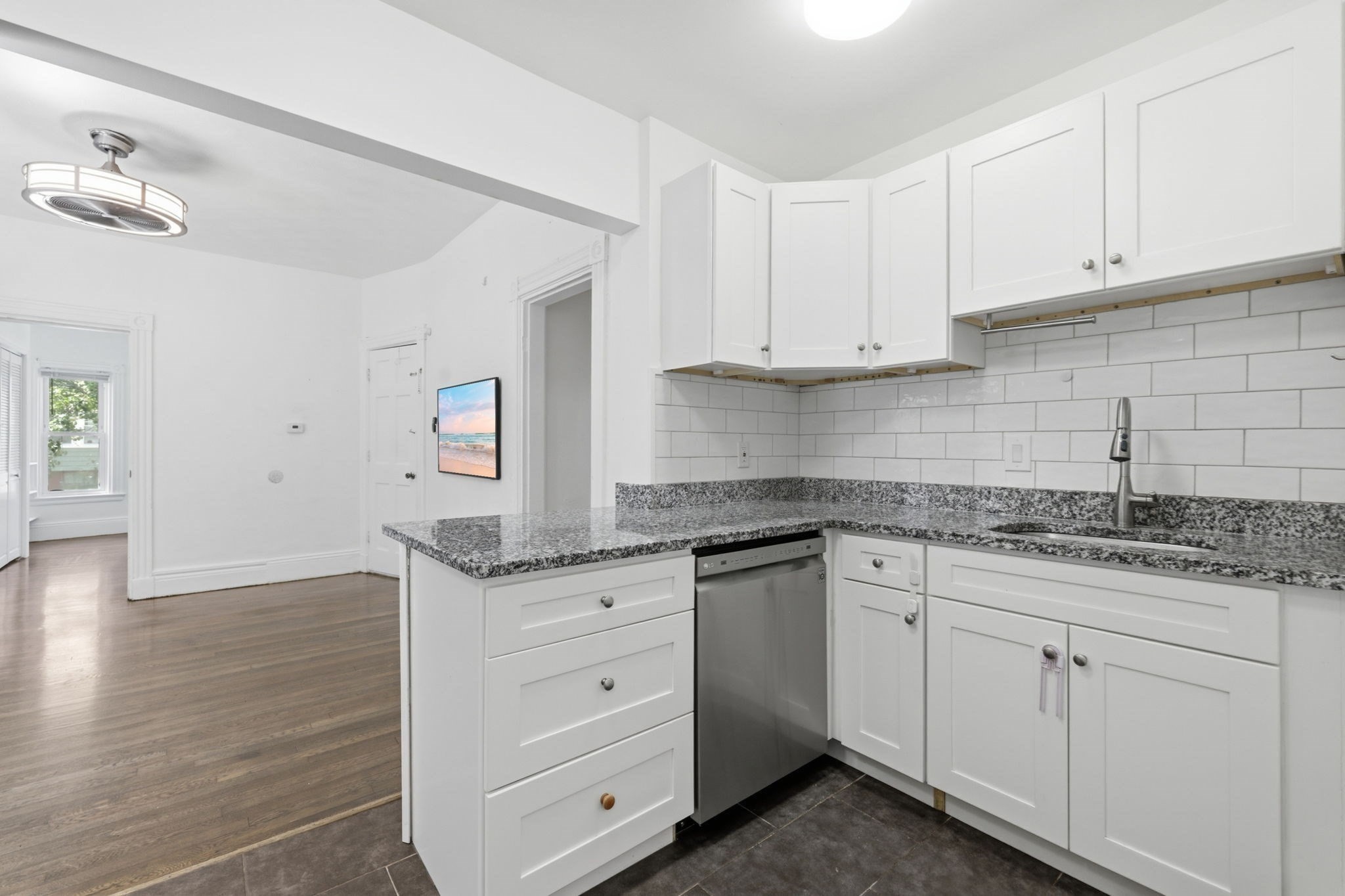 15 Waverly Ave, Everett, MA 02149 - Image 7