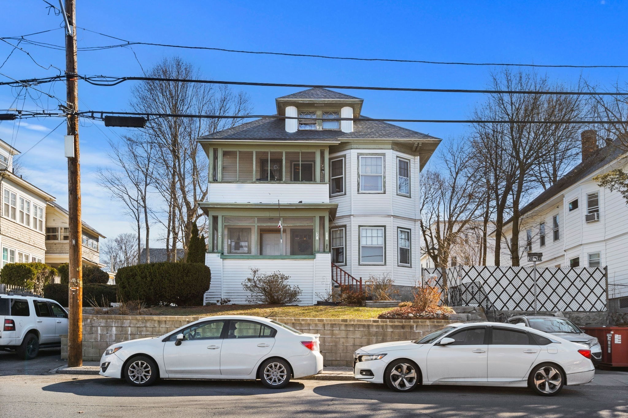 439 High St, Lawrence, MA 01841