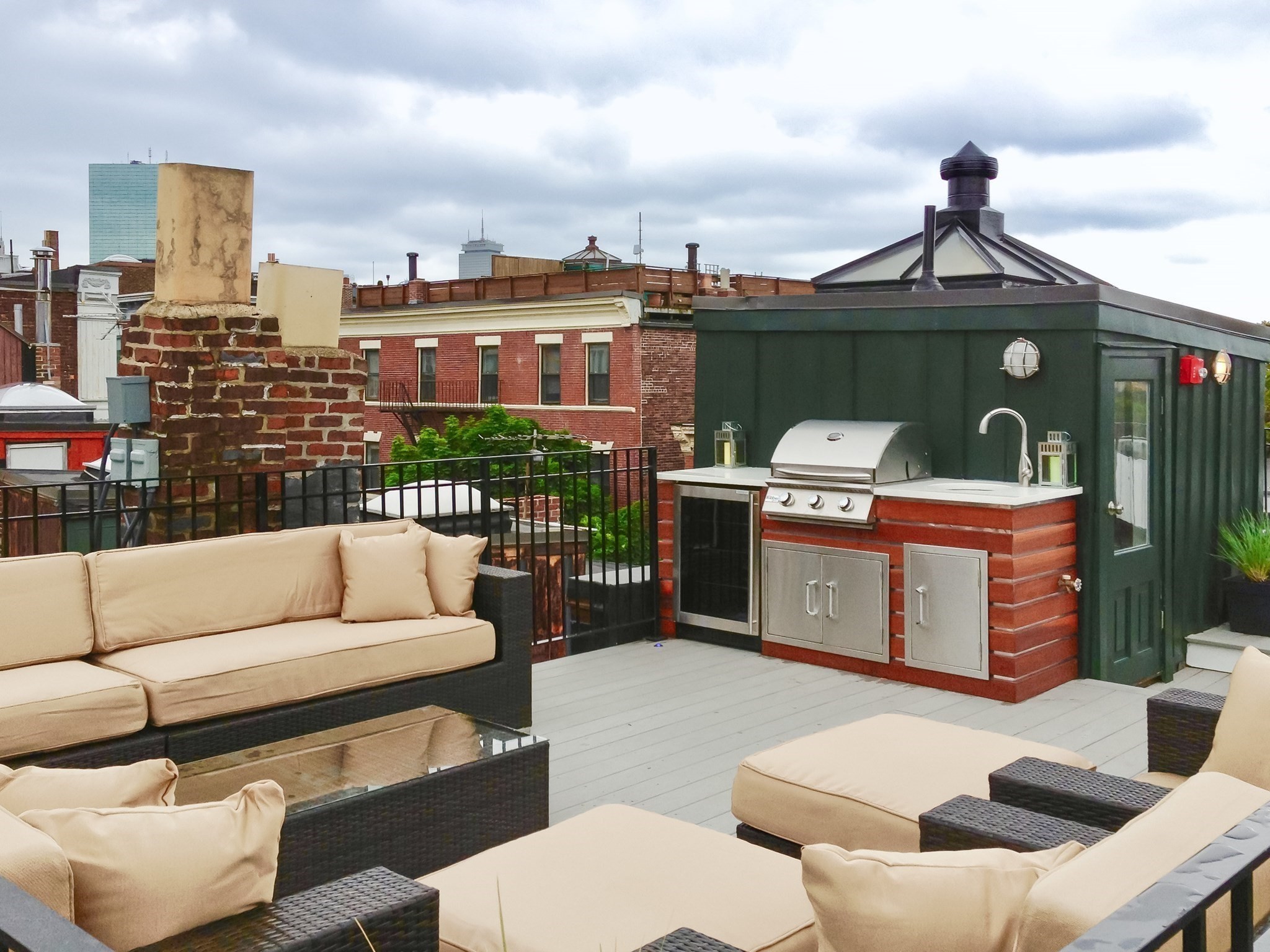 12 Grove St, Boston - Beacon Hill, MA 02114