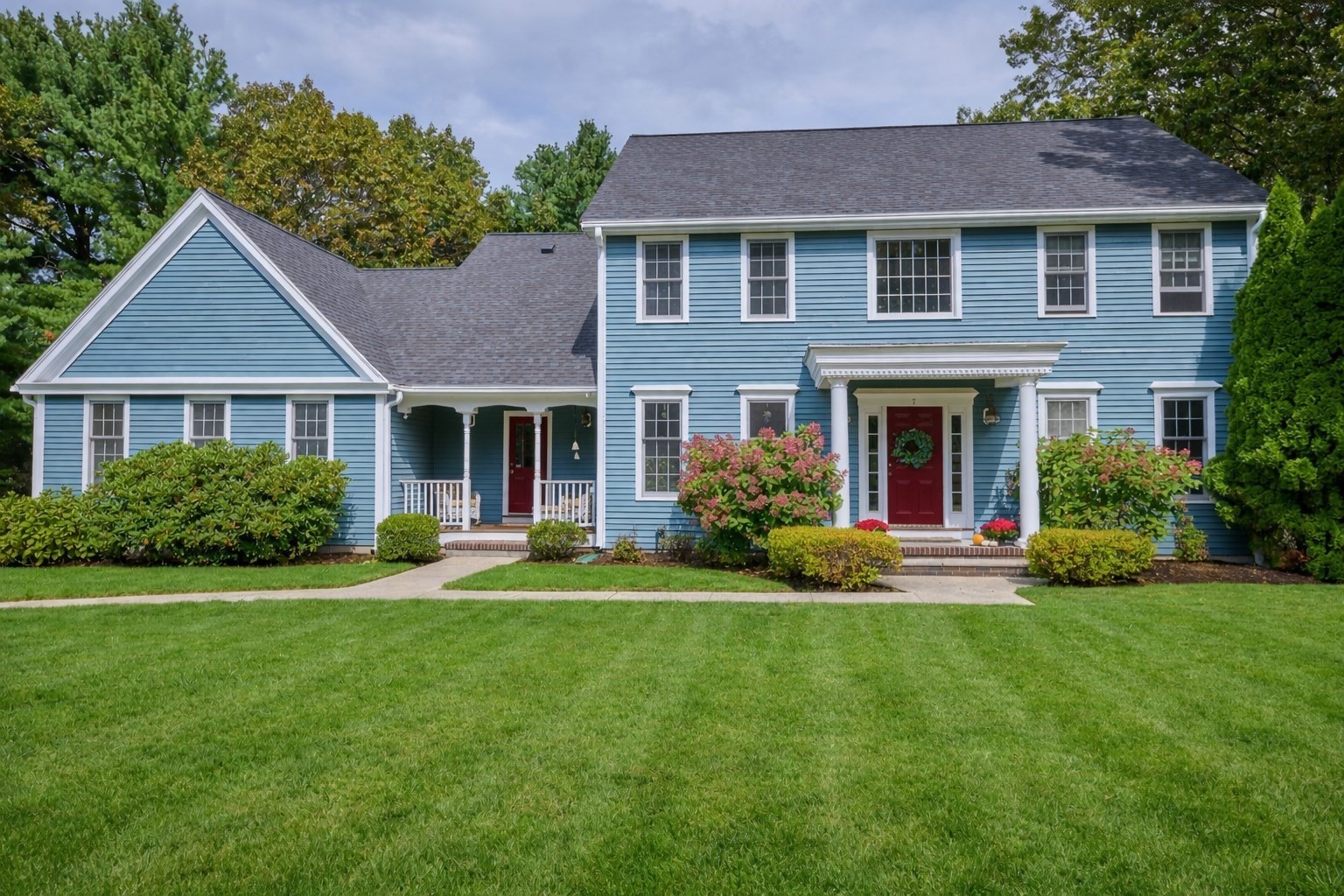 7 James Ave, Middleton, MA 01949