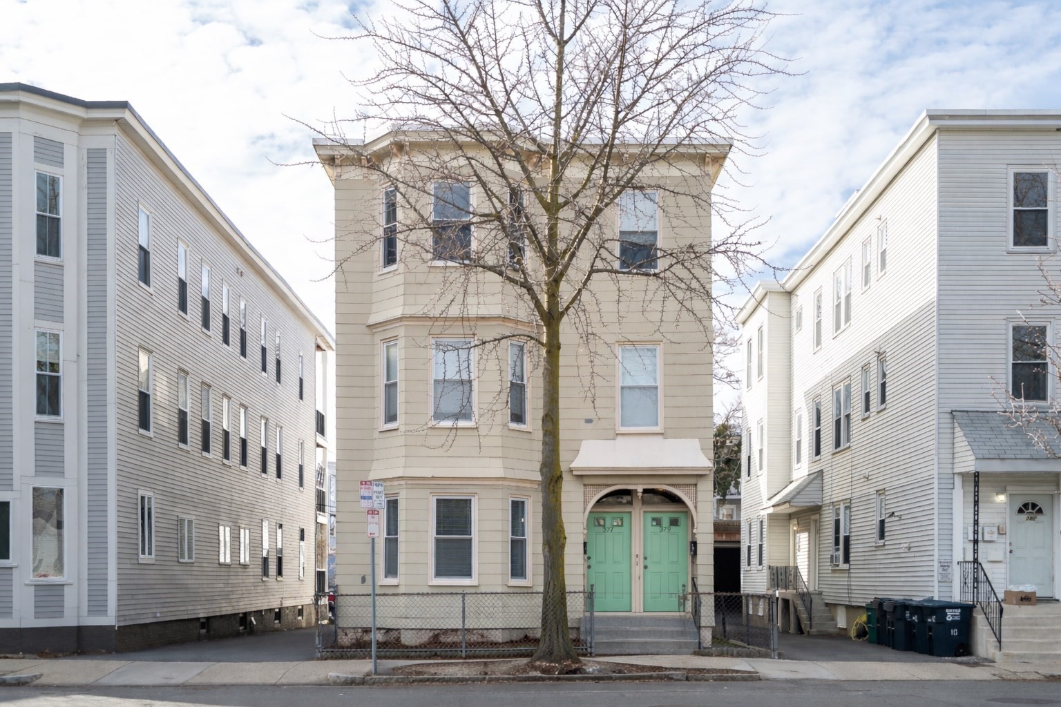 377 Cardinal Medeiros Ave, Cambridge, MA 02141