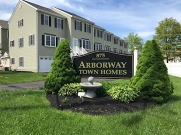 875 Old Plainville Rd Unit E, New Bedford, MA 02745