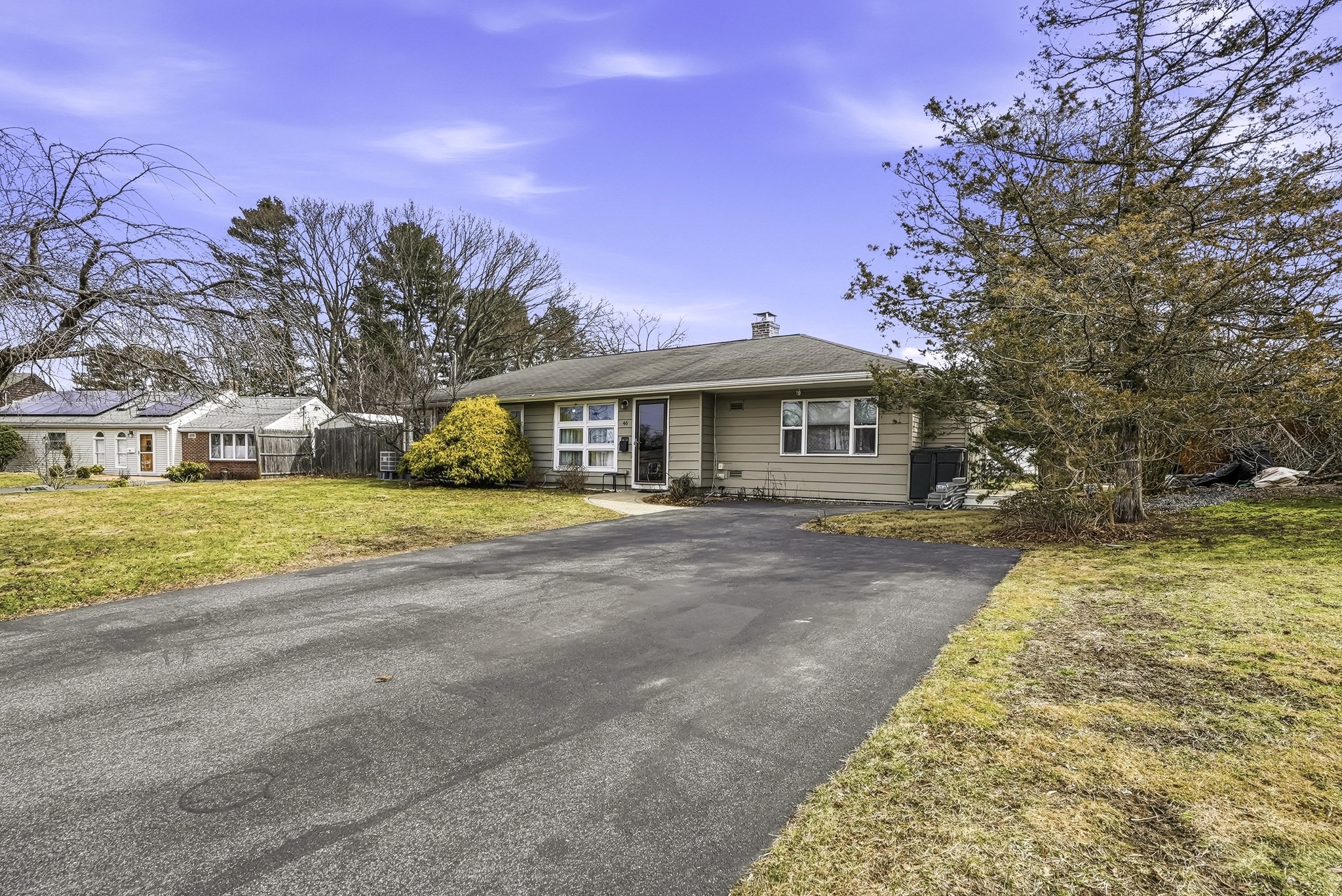 46 Brookfield Cir, Framingham, MA 01701