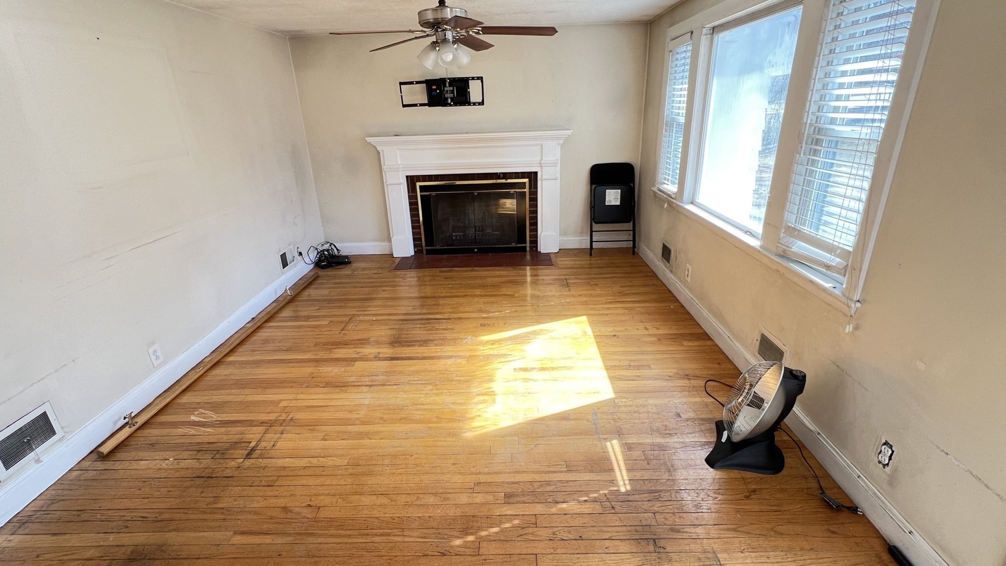 2 Carpenter Rd, Lynnfield, MA 01940 - Image 4