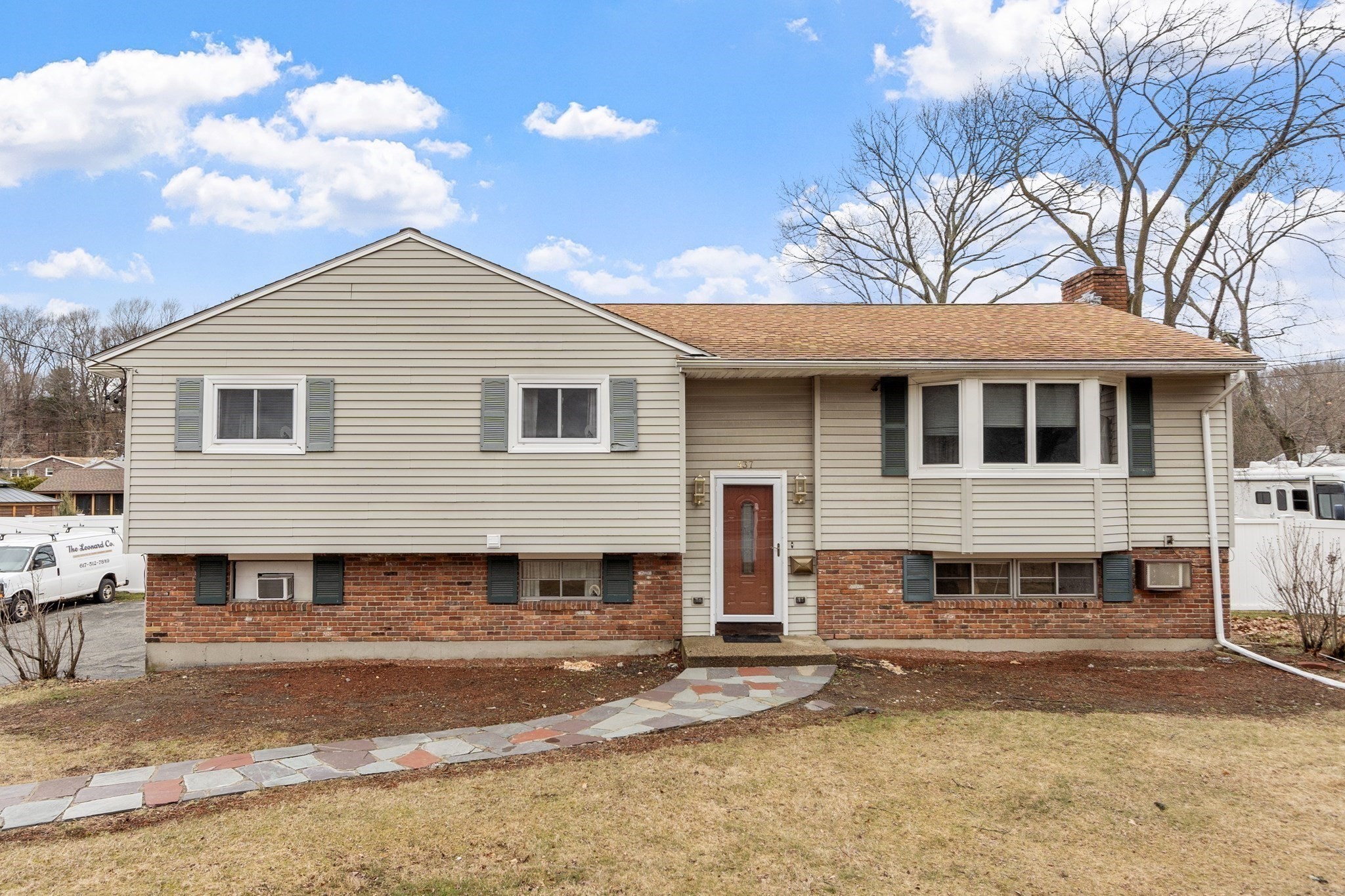437 Lowell St, Peabody, MA 01960