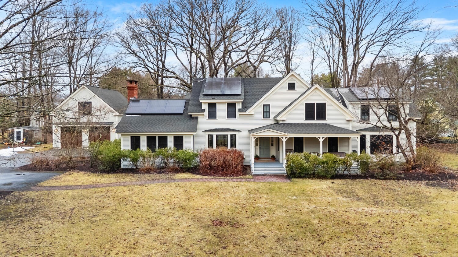 68 Grove St, Concord, MA 01742