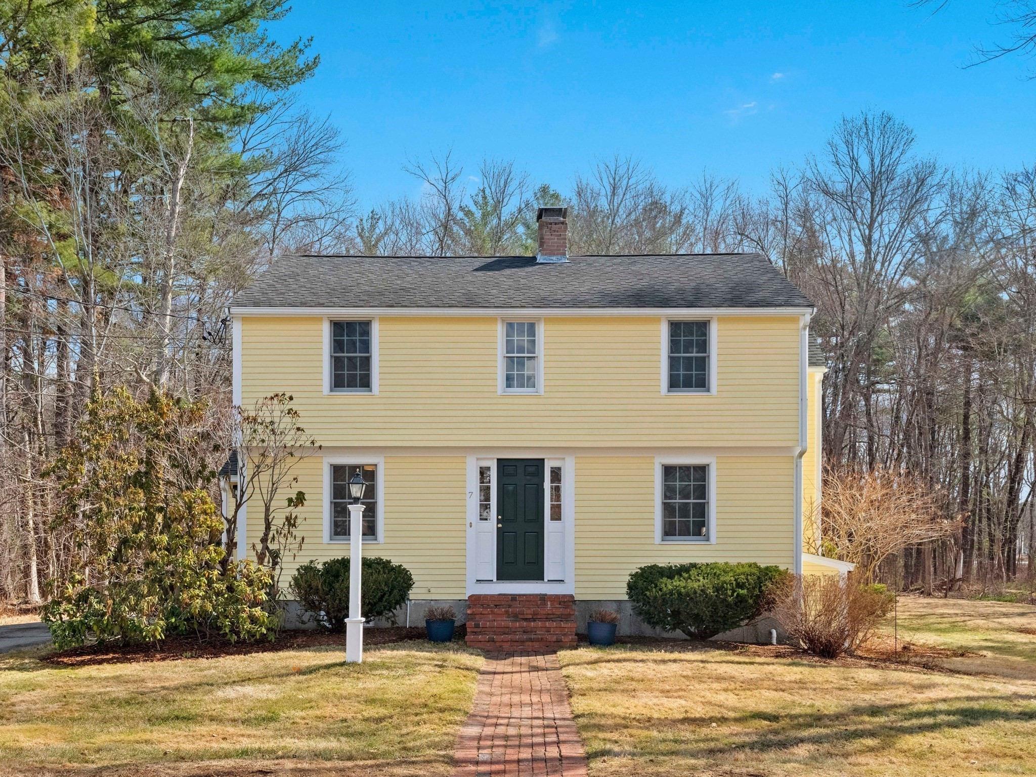 7 Mohawk Drive, Acton, MA 01720