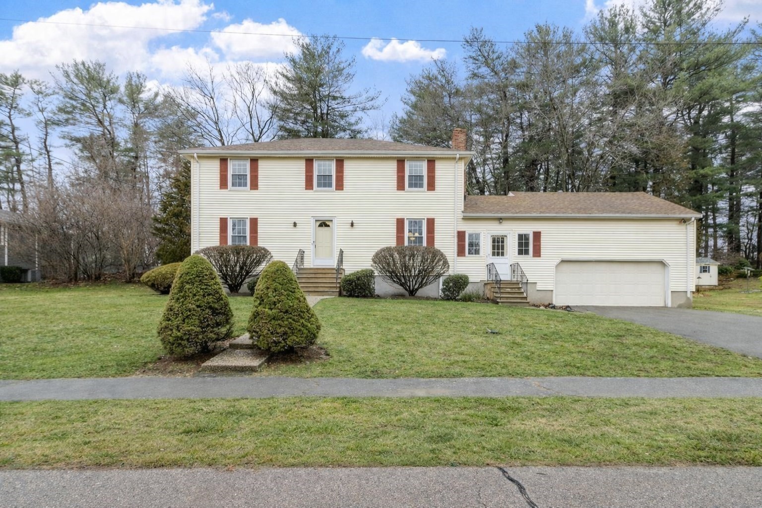 61 Beaver Road, Reading, MA 01867