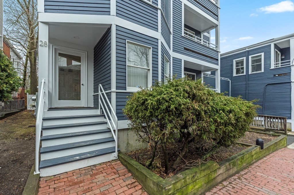 28 Surrey Street Unit 3, Cambridge, MA 02138 - Image 2