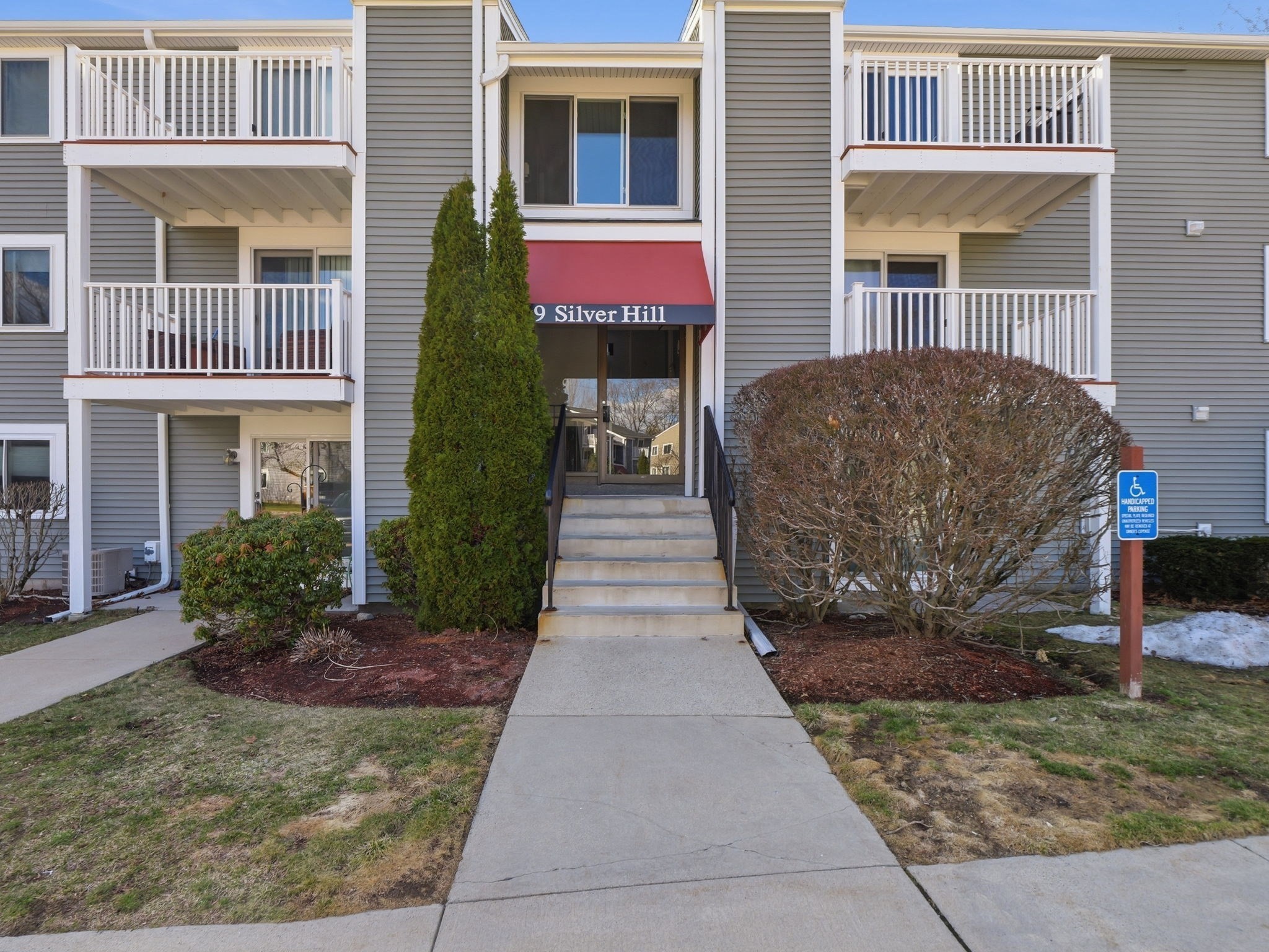 9 Silver Hill Ln Unit 15, Natick, MA 01760