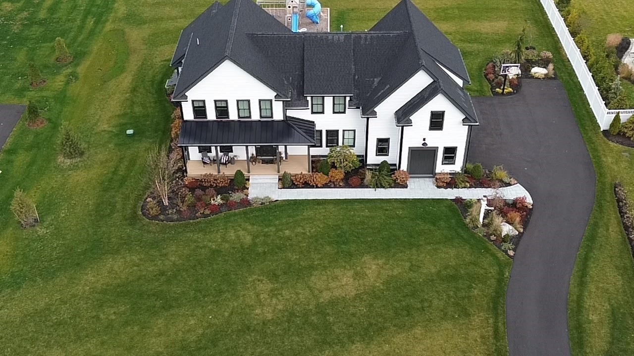 4 Dairy Farm Ln, Southborough, MA 01772