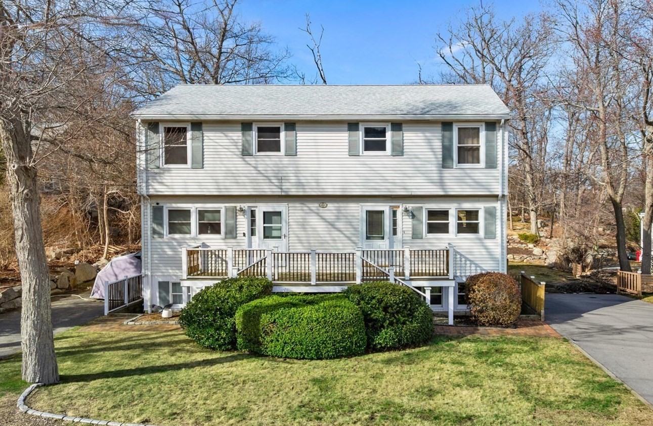 14 Story Street Unit B, Rockport, MA 01966