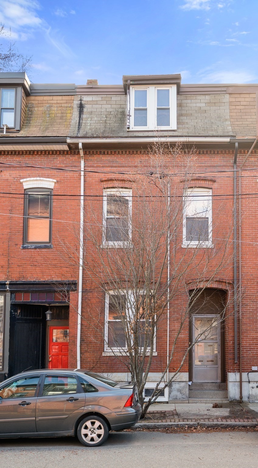 6 Medford Street, Chelsea, MA 02150