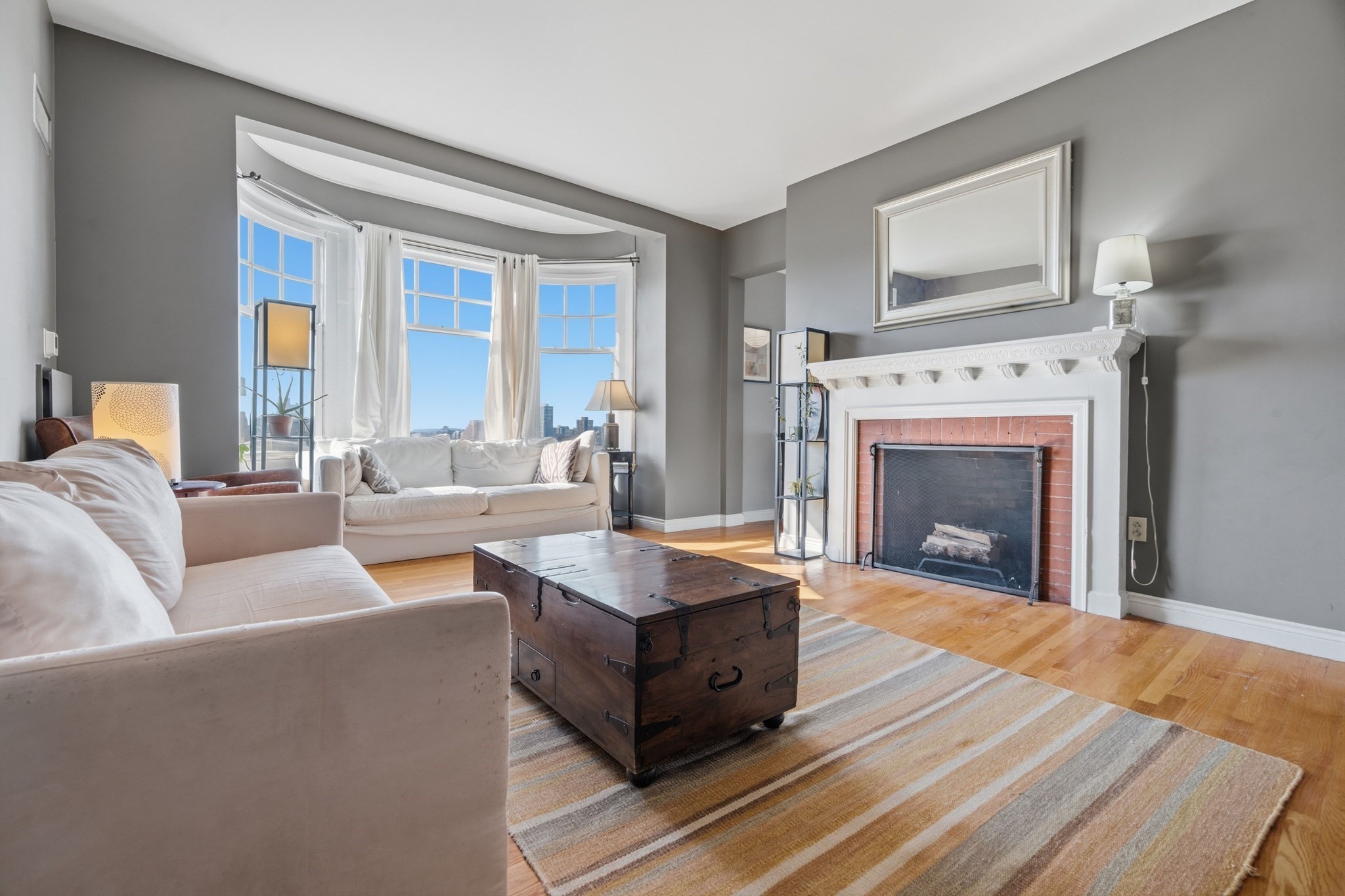 4 Charlesgate E Unit 606, Back Bay, Boston, MA 02215