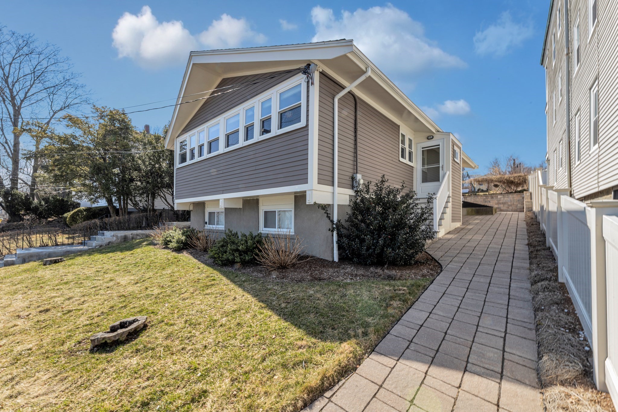 81 Houghton St, Dorchester, Boston, MA 02122