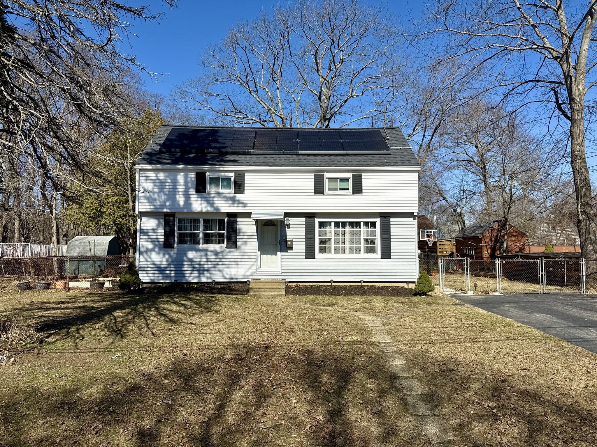 12 Carron Ln, Oxford, MA 01540