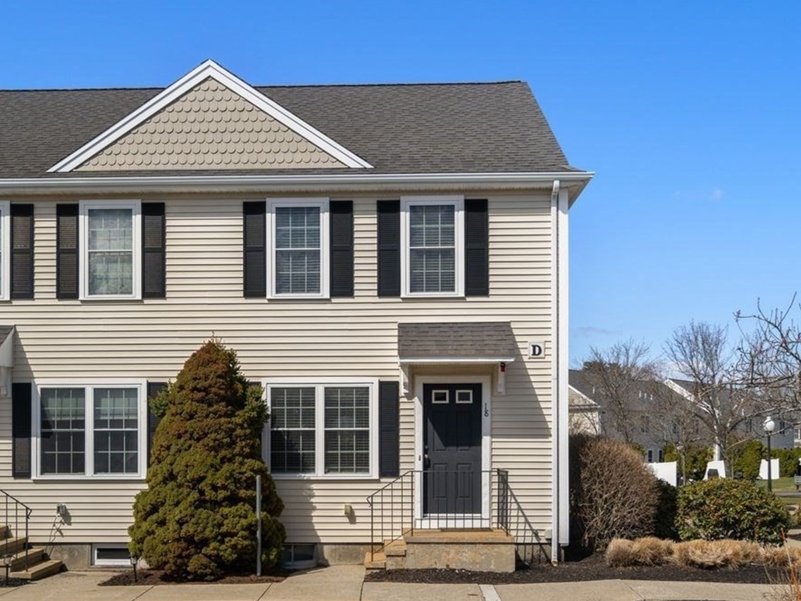 18 Boxberry Lane Unit 18, Rockland, MA 02370