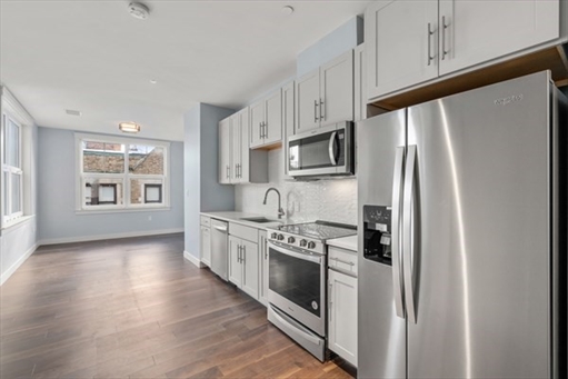 136 Babcock St, Apt 404