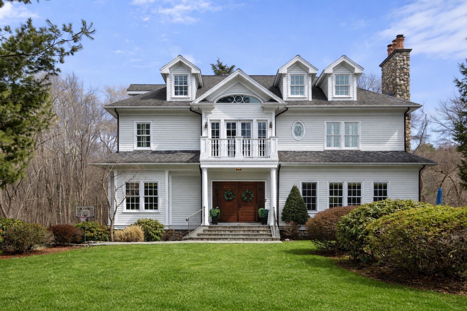 64 Oak Street, Weston, MA 02493