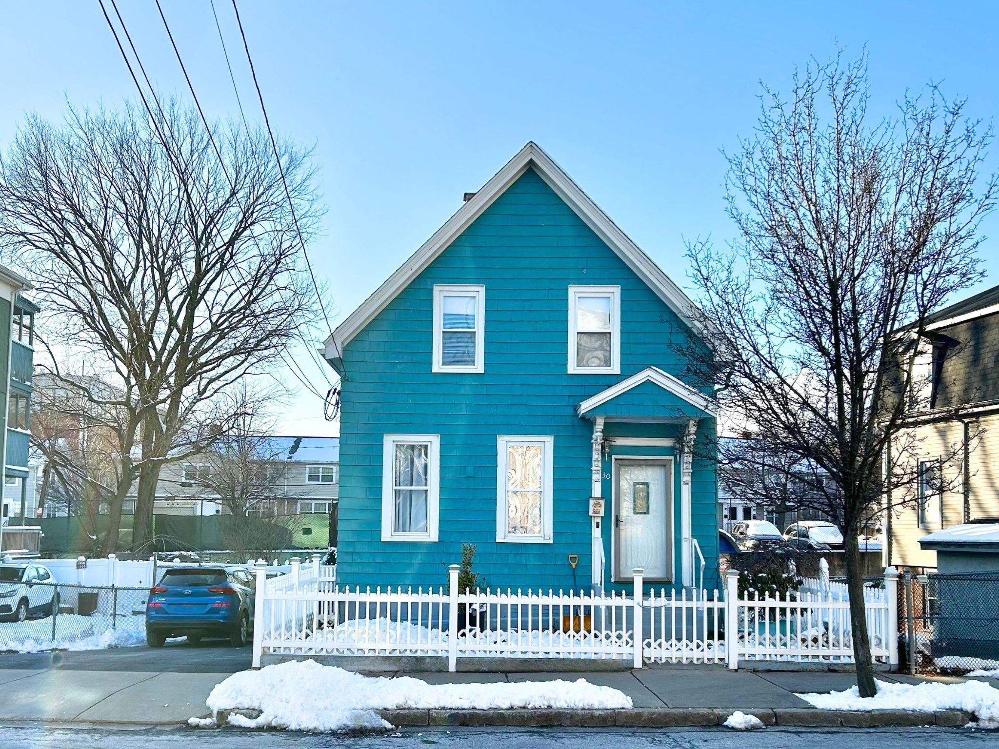 30 Woodlawn St, Everett, MA 02149