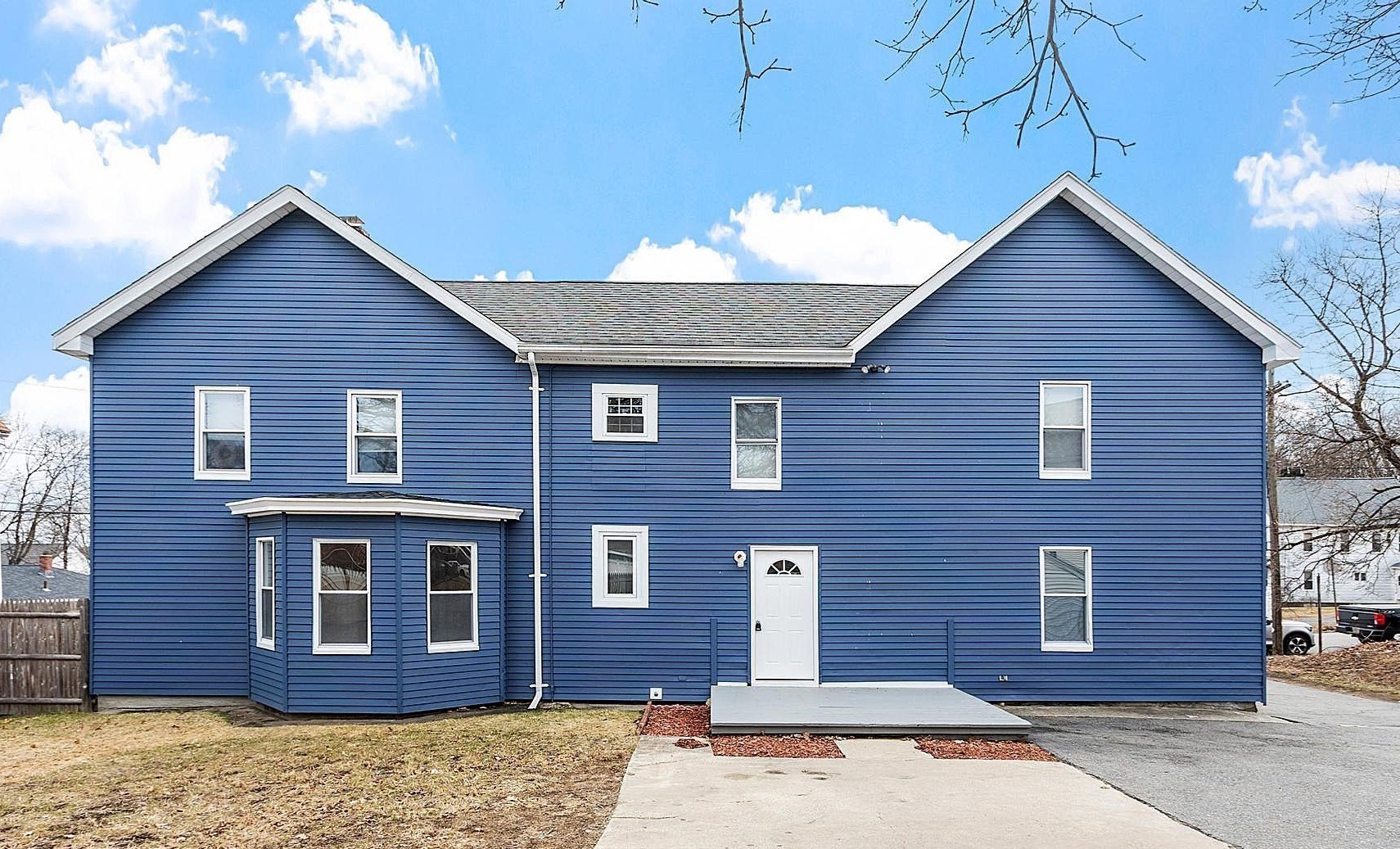 25 Cane St, Fitchburg, MA 01420