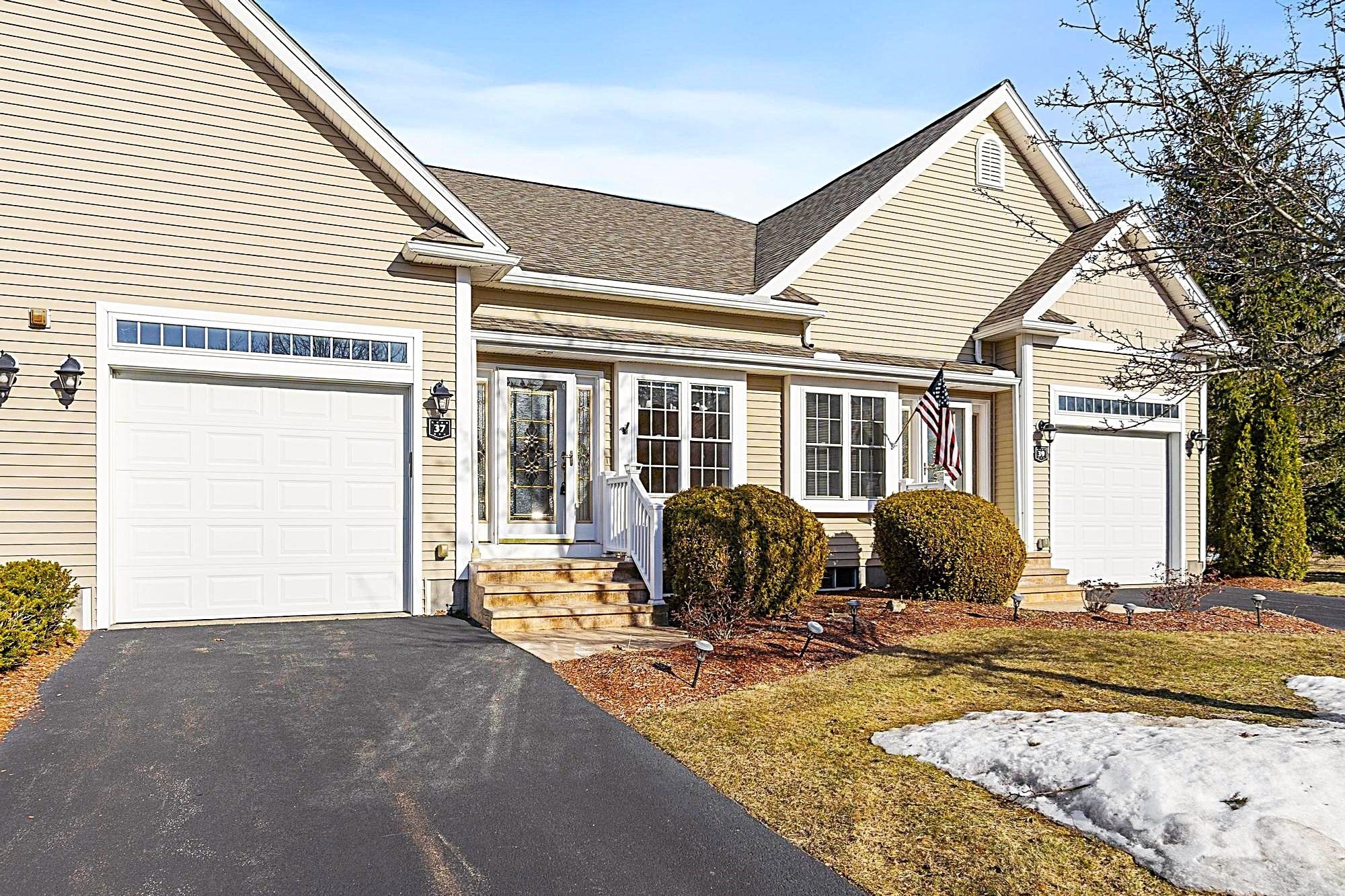 37 Madison Way Unit 37, Hubbardston, MA 01452
