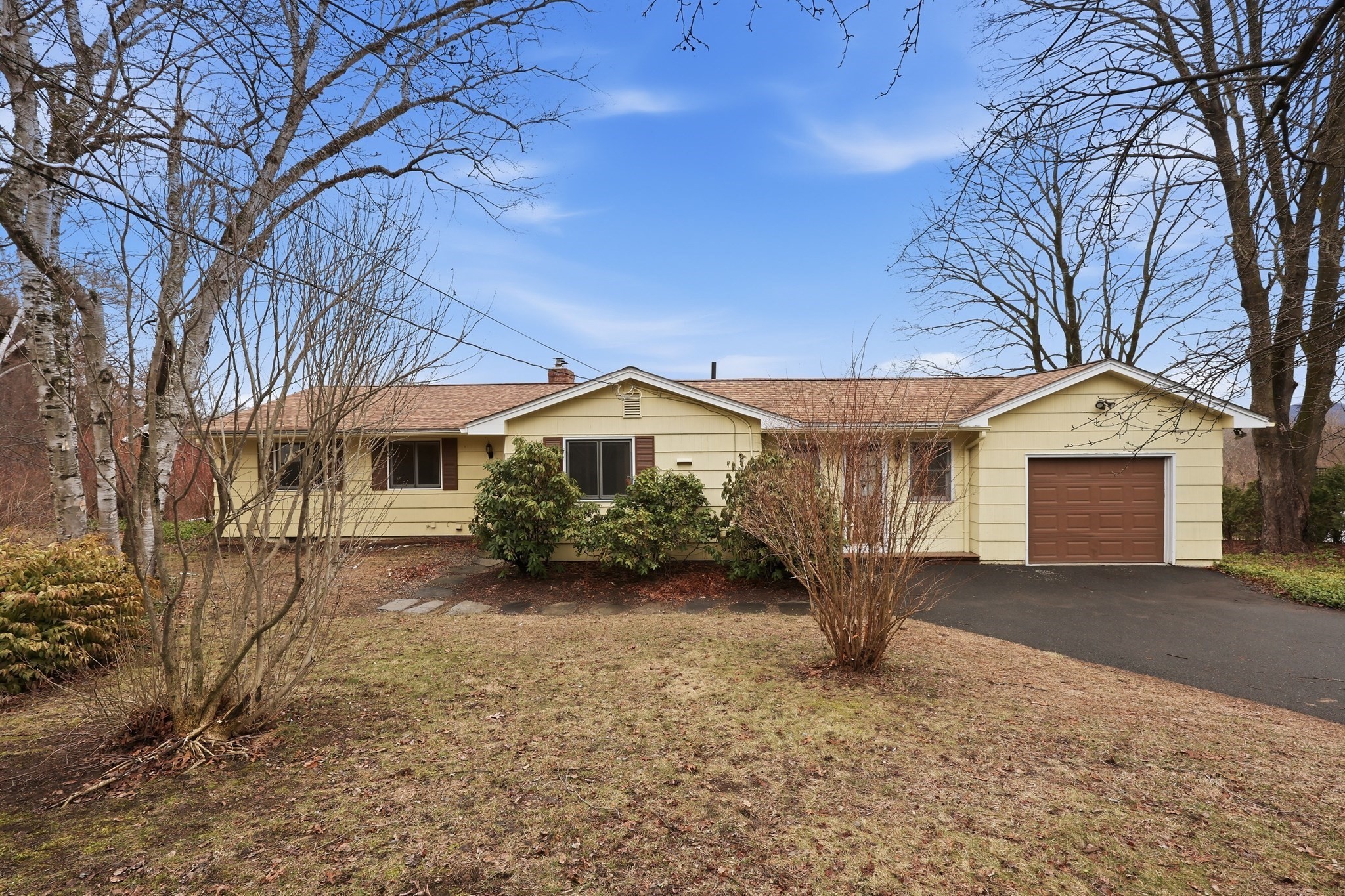 121 Rocky Hill Rd, Hadley, MA 01035