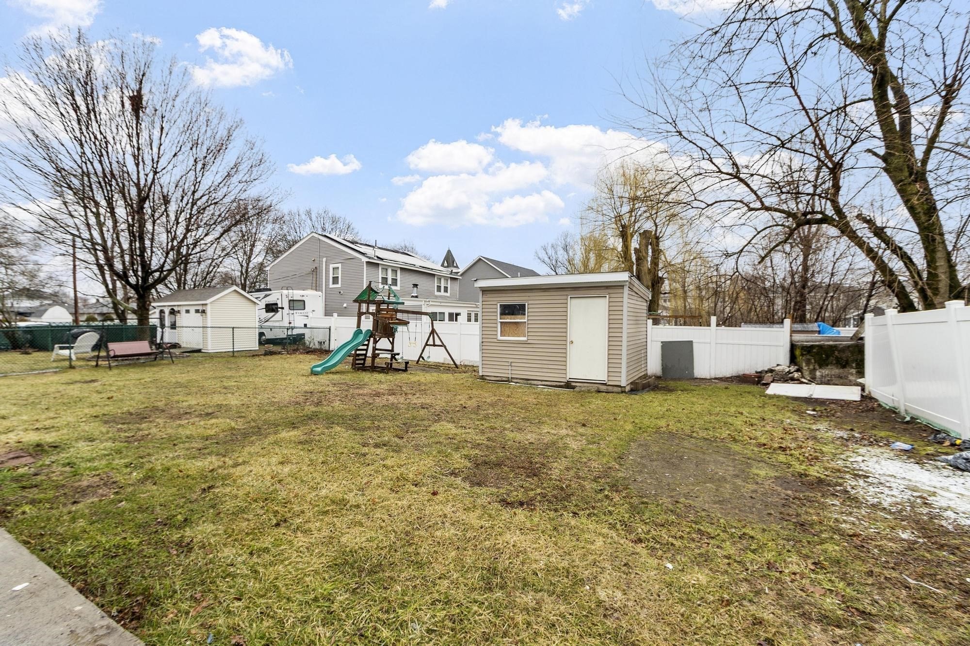 110 Everett St, Lawrence, MA 01843 - Image 26