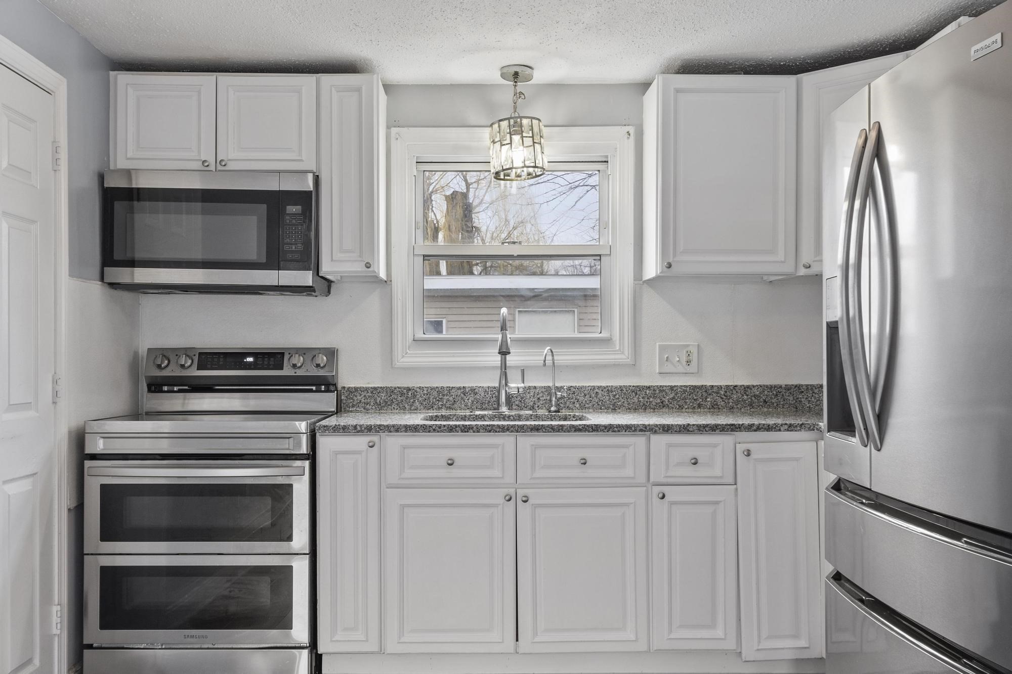 110 Everett St, Lawrence, MA 01843 - Image 30