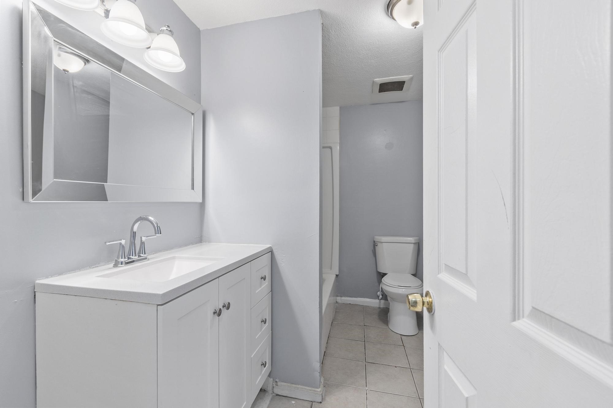 110 Everett St, Lawrence, MA 01843 - Image 39