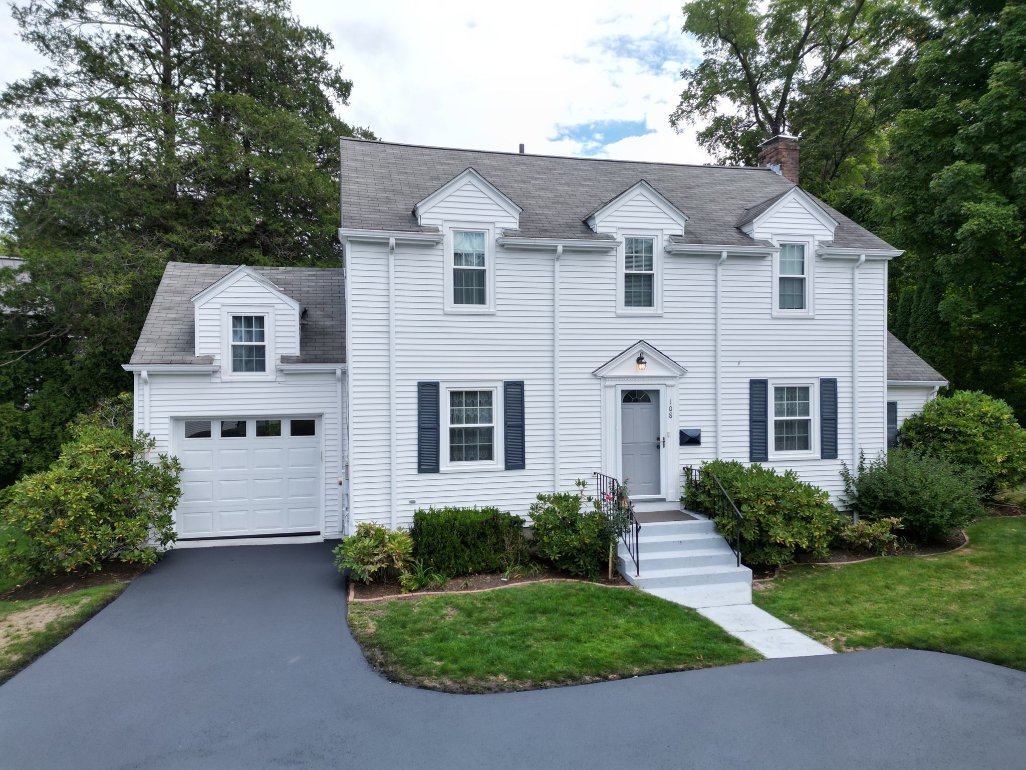 108 Glen Avenue Unit 108, Newton, MA 02459