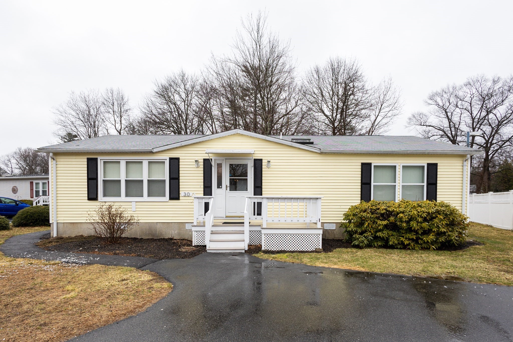 30 Leisurewood Drive, Rockland, MA 02370