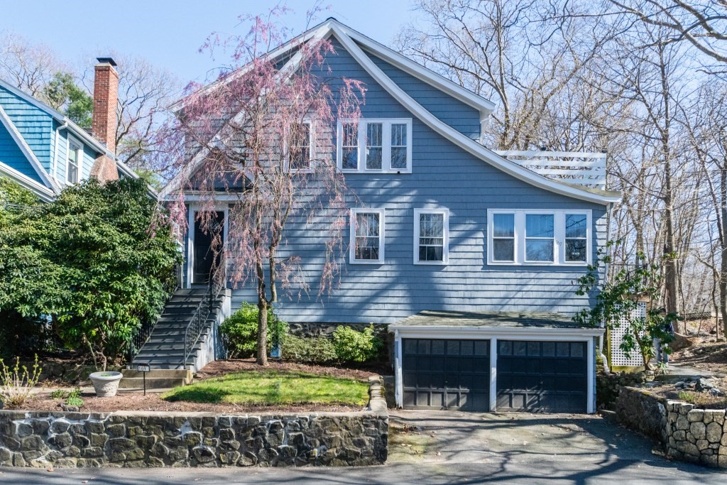 169 Walker Unit 2, Swampscott, MA 01907