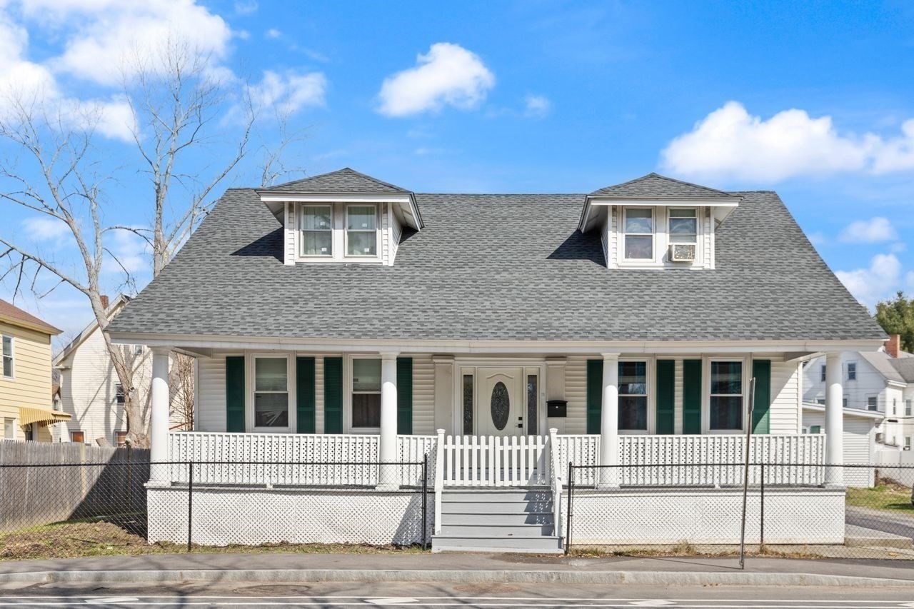 168 Weir St, Taunton, MA 02780